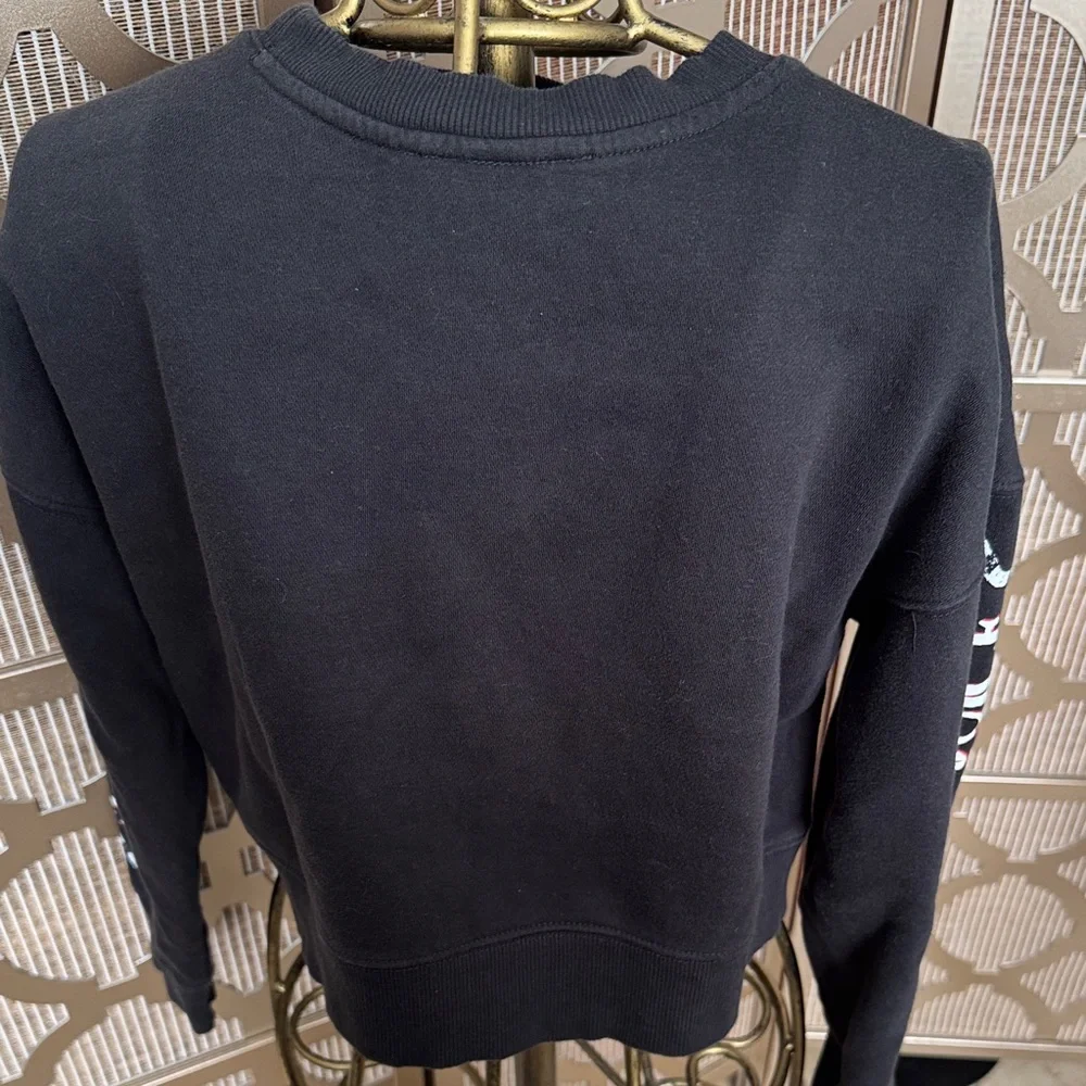 Beetlejuice crop top sweater - Picture 6 of 6